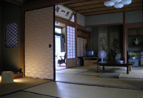 Saratoku Ryokan Tenkawa Værelse billede